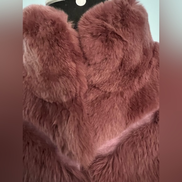 NWT Gorski Fur Vest in maroon purple red chevron punched stripe - Picture 2 of 9